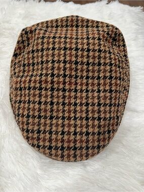 Scala Brown and Black Houndstooth Flat Cap